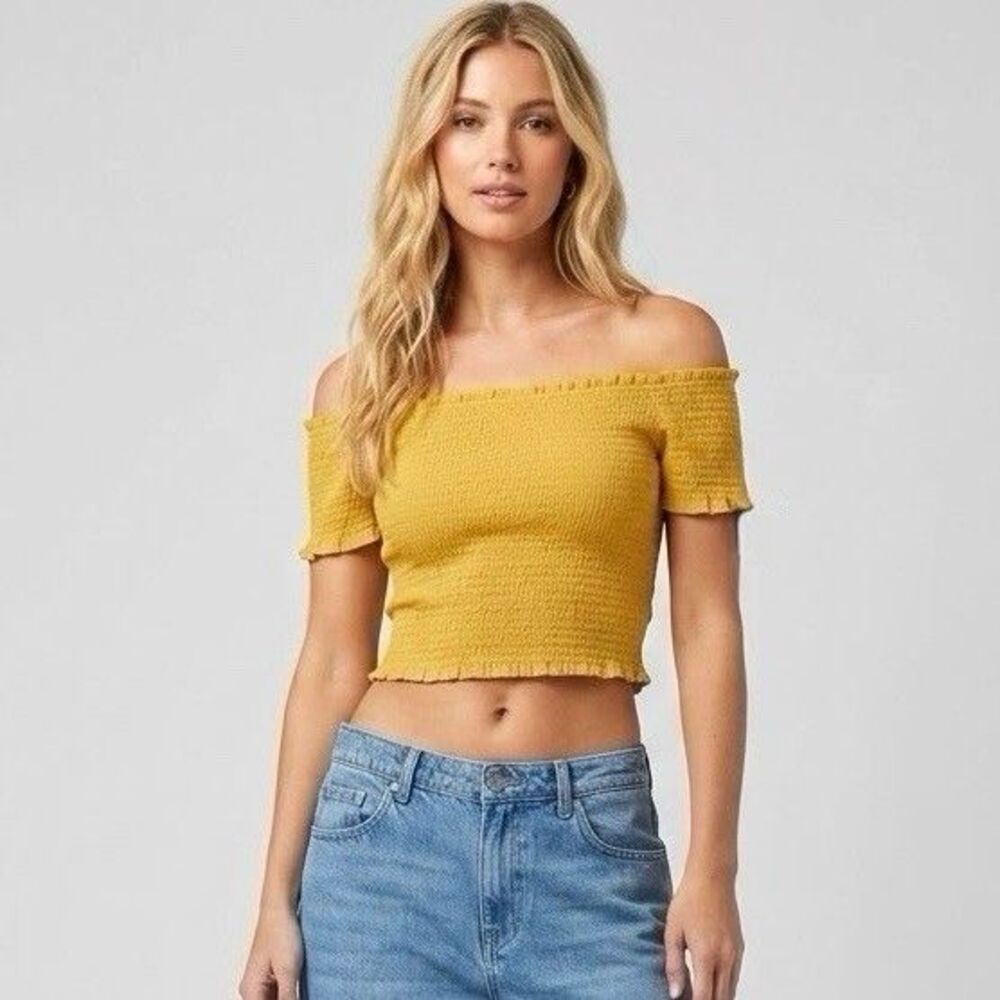 Ambiance Crop Top Off Shoulder Short Sleeve Yellow Sz Medium Y2K Boho Coquette